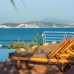 Seafront Karavi With Private Sea Access - Iris Lefkada וילה *