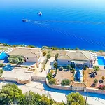 וילה Seafront Karavi With Private Sea Access - Iris Lefkada