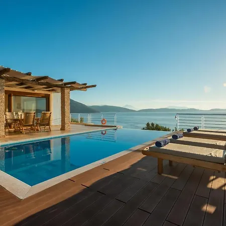 Seafront Karavi With Private Sea Access - Iris Lefkada