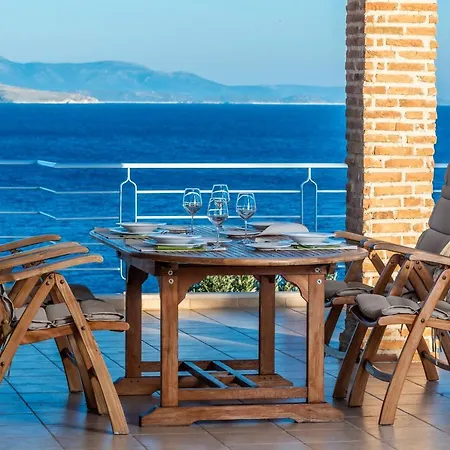 וילה Seafront Karavi With Private Sea Access - Iris Lefkada סיבוטה