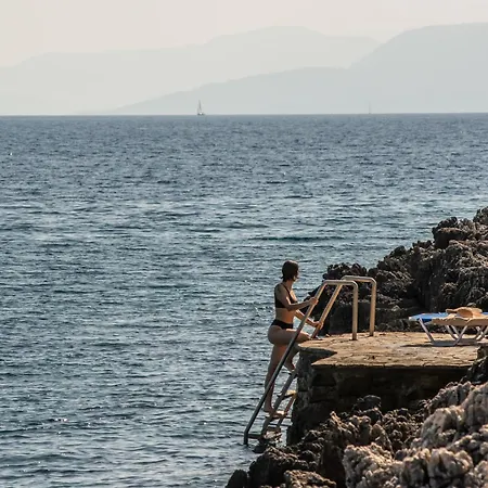 Seafront Karavi With Private Sea Access - Iris Lefkada Вилла